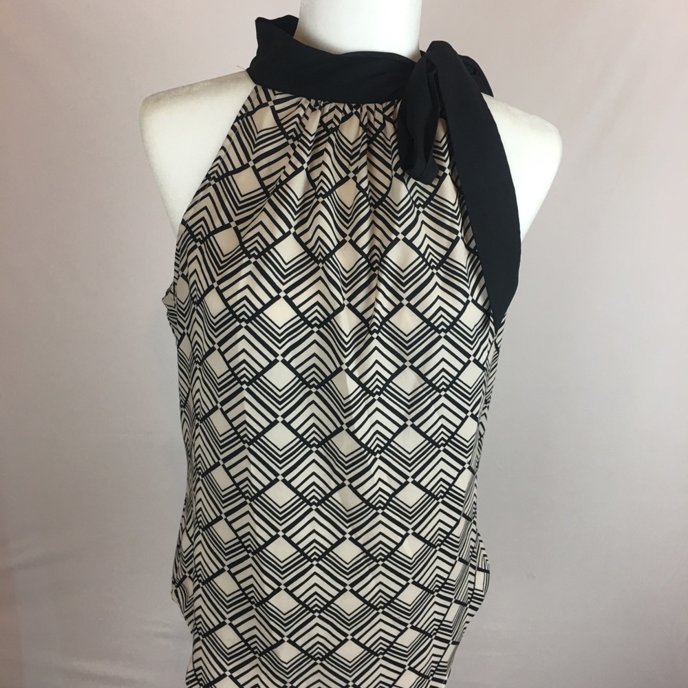 NEW YORK & COMPANY Blouse. Size M. Halter Neck.